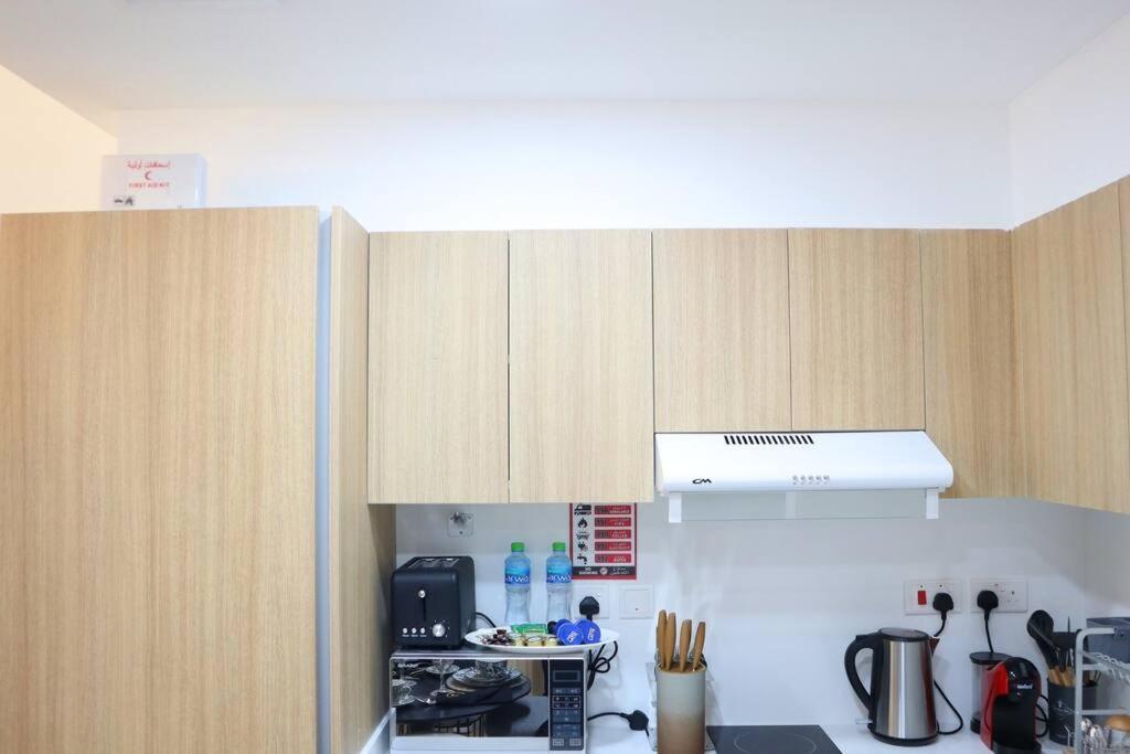 Your Cozy 1br Getaway Masdar Apartment Abu Dhabi