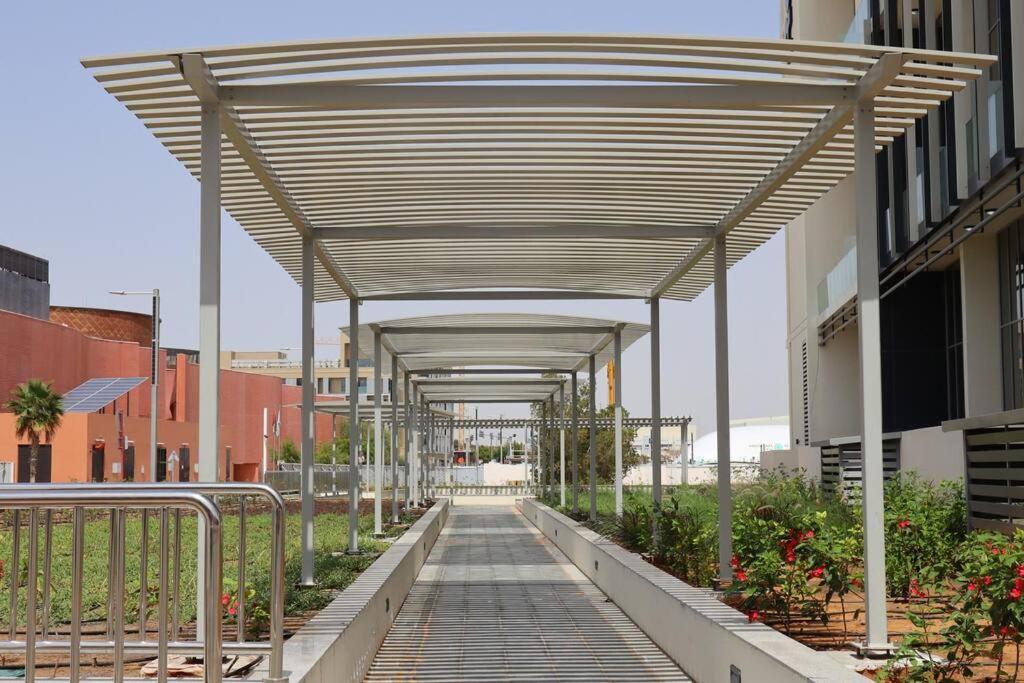 Your Cozy 1br Getaway Masdar Apartment *