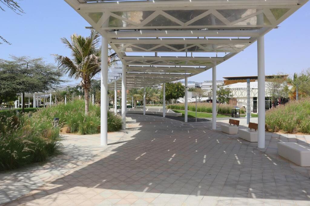 Your Cozy 1br Getaway Masdar Apartment *